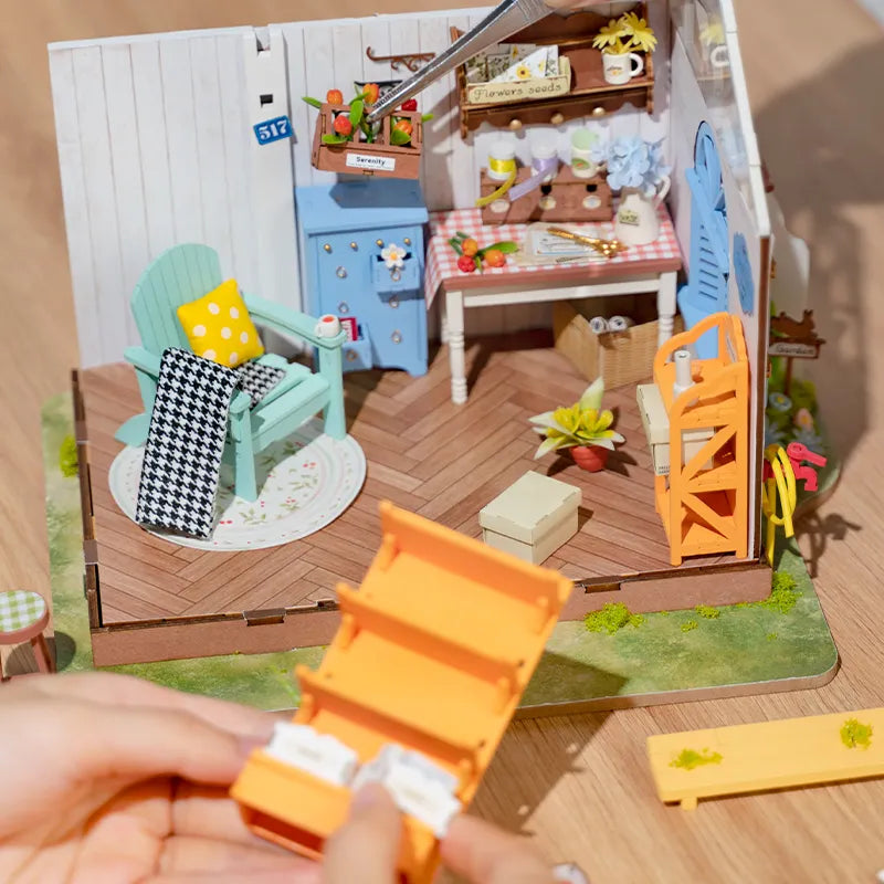 Rolife Dreamy Garden House DIY Miniature Kit