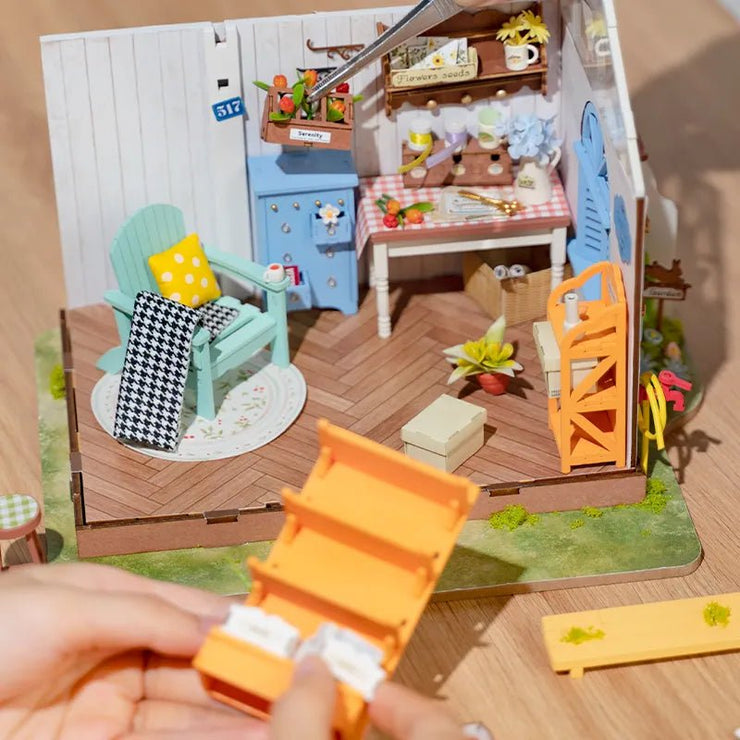 Rolife Dreamy Garden House DIY miniature kit