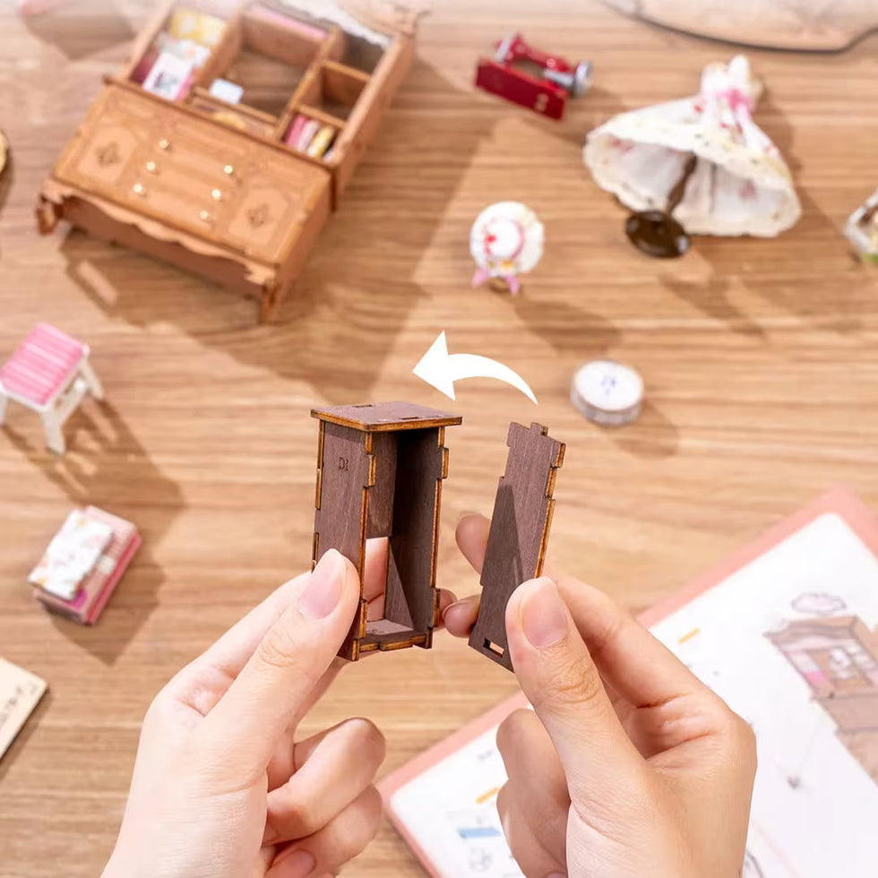 Rolife Elsa's Tailoring DIY miniature kit