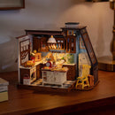 Rolife Baking Kitchen DIY miniature kit