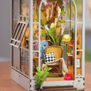Rolife Garden House DIY Book Nook Kit