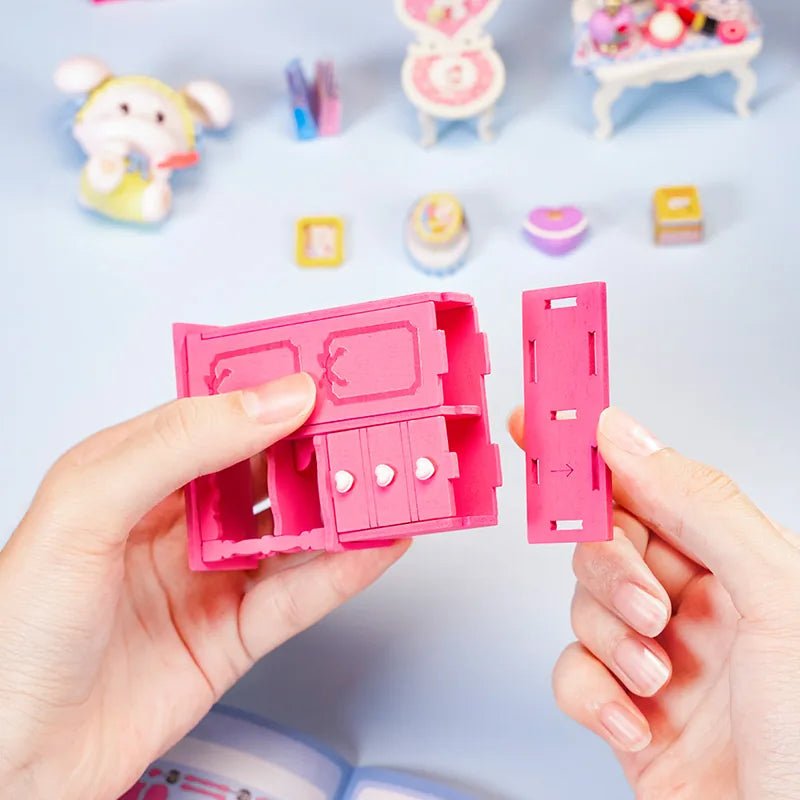 Rolife Cammy's Beauty Moment DIY Miniature Kit - Little Worlds