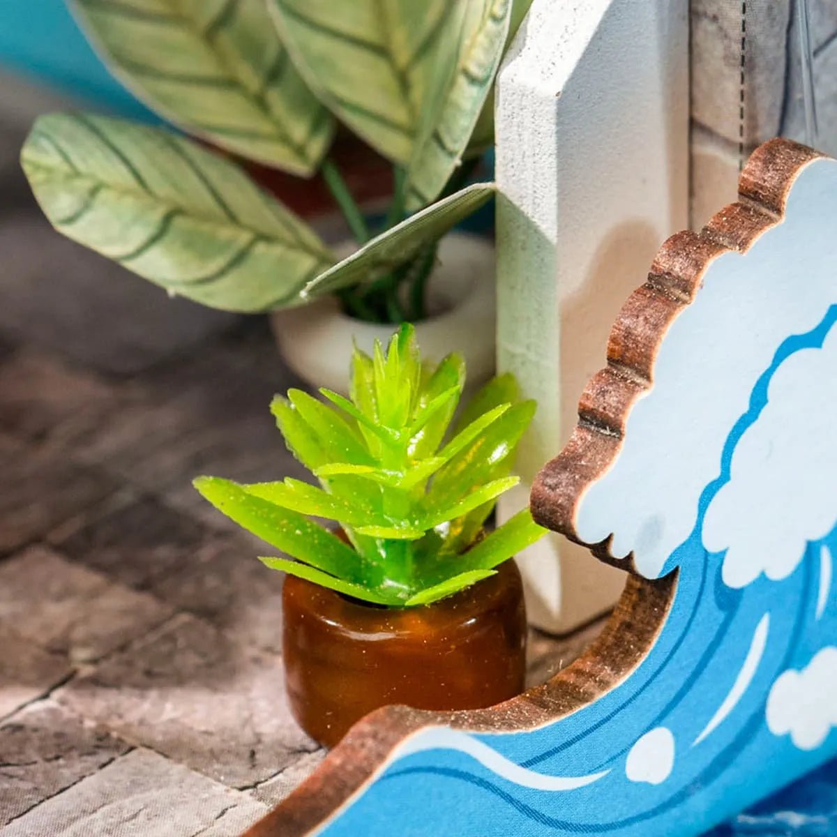 Rolife Seaside Restaurant DIY Miniature Kit - Little Worlds